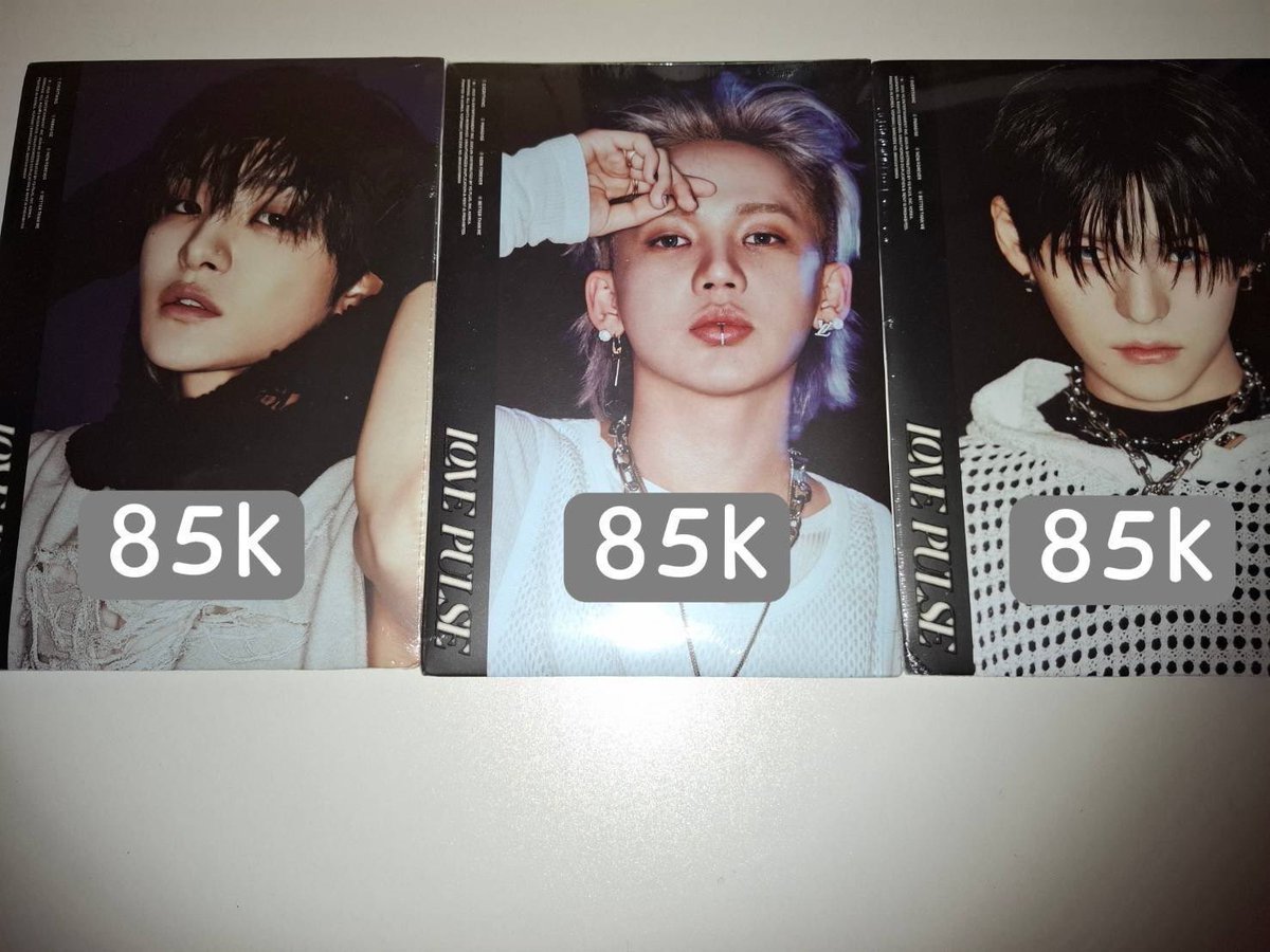 cocomintmandu7's tweet photo. ❤️ WTS Treasure Love pulse album Sealed

💕Ready stock 
❌ Exc packing dan adm oren
✅ co packing oren 🍊
💸 Full pay dan splitpay
❗️ keep dp 
🏠 Jawabarat
💕 Minat langsung dm aja ya 🥰

#wtstreasure https://t.co/go8krs1VNC