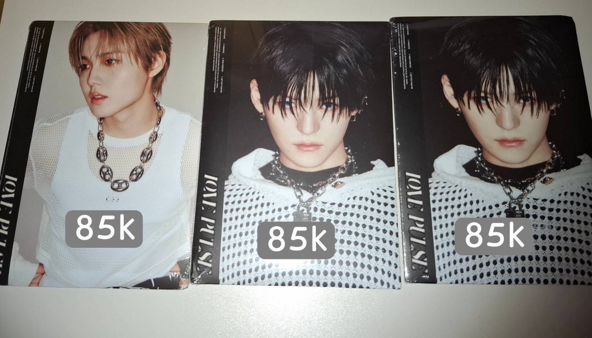 cocomintmandu7's tweet photo. ❤️ WTS Treasure Love pulse album Sealed

💕Ready stock 
❌ Exc packing dan adm oren
✅ co packing oren 🍊
💸 Full pay dan splitpay
❗️ keep dp 
🏠 Jawabarat
💕 Minat langsung dm aja ya 🥰

#wtstreasure https://t.co/go8krs1VNC