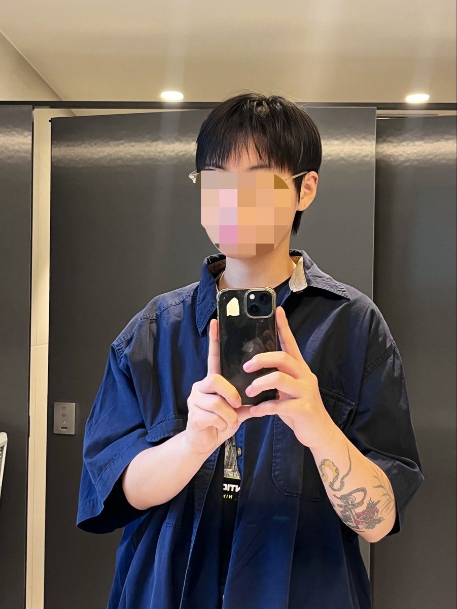 lfseren's tweet photo. 머리가 많이 깔끔해졋죠? ^^ https://t.co/RVxhhON7qP