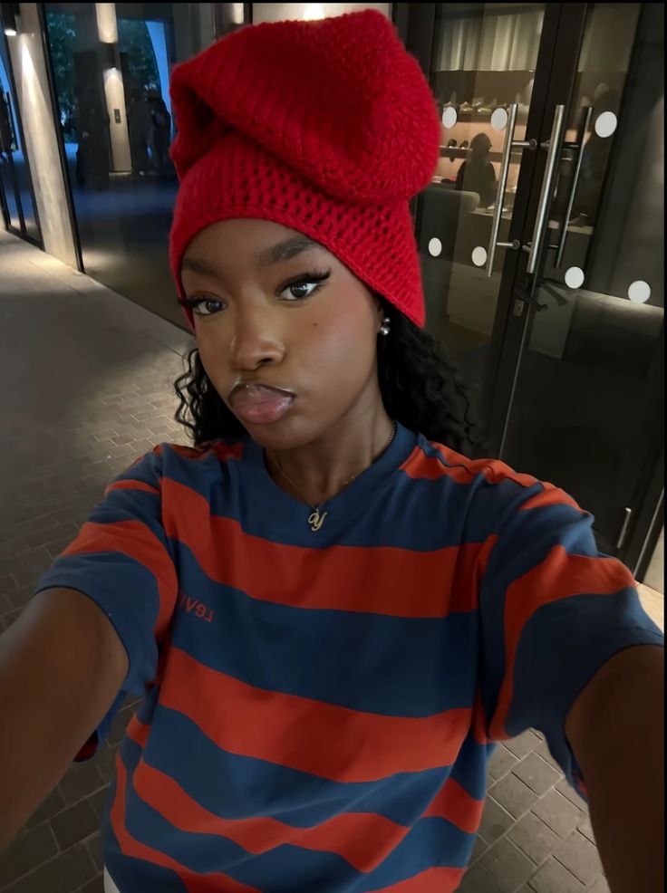 Kidd_vogue's tweet photo. A slouchy beanie never misses https://t.co/vc0CMp8DbD