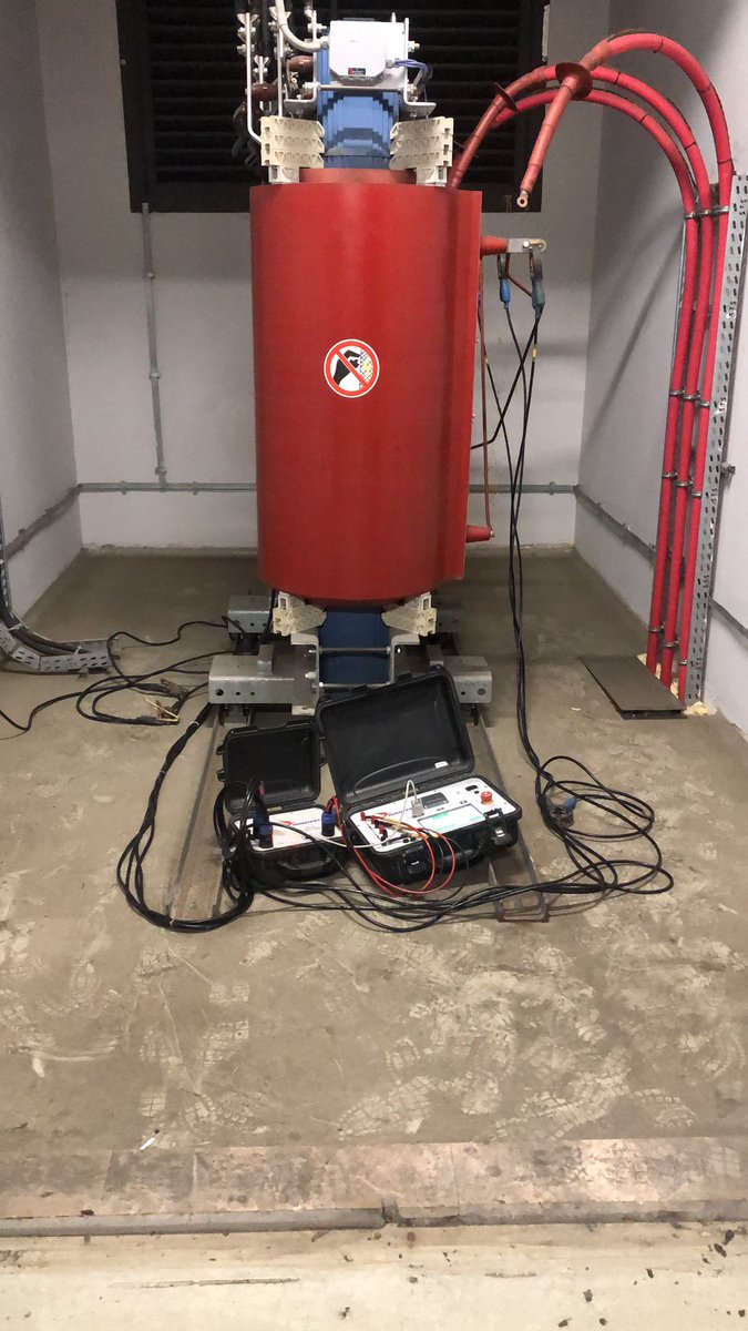 Trafo_Test's tweet photo. 💪Trafo ve hücre bakımlarımız devam ediyor.🛠️Kuru tip trafo📷.#TrafoBakımı #EnerjiVerimliliği #ElektrikBakım #TeknikEkip #sahacalismasi https://t.co/LeIo8WtK7n