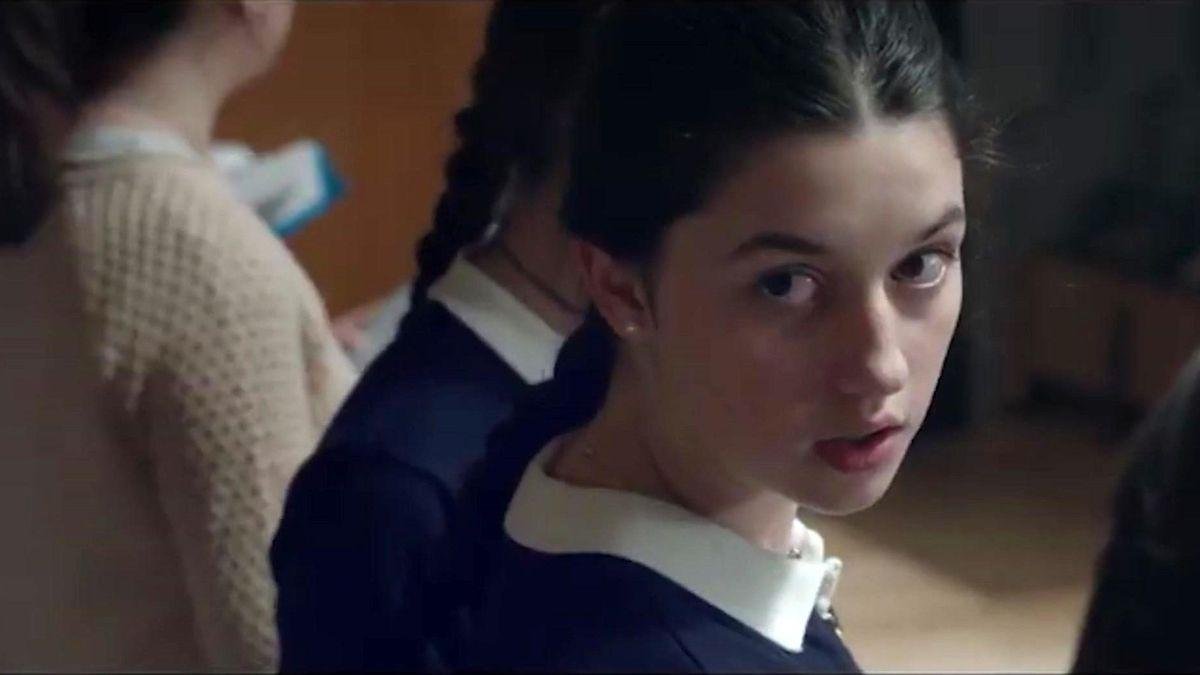 bullock25's tweet photo. España llega a los Oscar con un año histórico: La bola negra, El ser querido y Amarga Navidad parten como favoritas… pero Los Domingos puede dar la sorpresa al entrar en la terna. Cannes, Goya, Netflix, Bardem, Almodóvar, Los Javis… nivel altísimo. 
https://t.co/l73NF0ORrO https://t.co/uOyDtIexa1