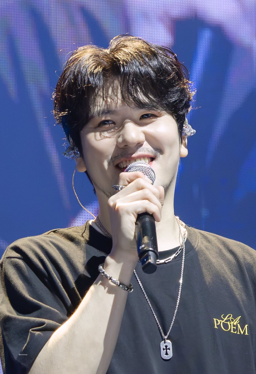 Between_42_'s tweet photo. 20260613 라포엠 단독콘서트 <여름밤의 라라랜드 : NEW ERA> DAY1
#라포엠 #LAPOEM #정민성 #JeongMinseong

햇살 강아지🌞 https://t.co/LpwCNPjCvd