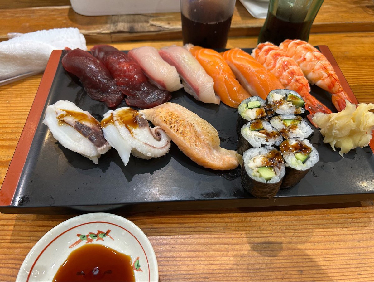 cherry0012556's tweet photo. 夜中に日本海😍💕

海鮮欲が満たされた https://t.co/3FTTMrTcEf