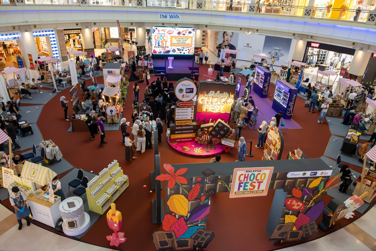 gayatravel's tweet photo. Visit the Curve's first Malaysia Choco Fest featuring chocolate experiences, family activities and Malaysia's cocoa heritage.

Read more: https://t.co/lXcEeaJKPk
---
#CocoaFest #theCurve #GayaTravelNews https://t.co/q8WuyFxvED