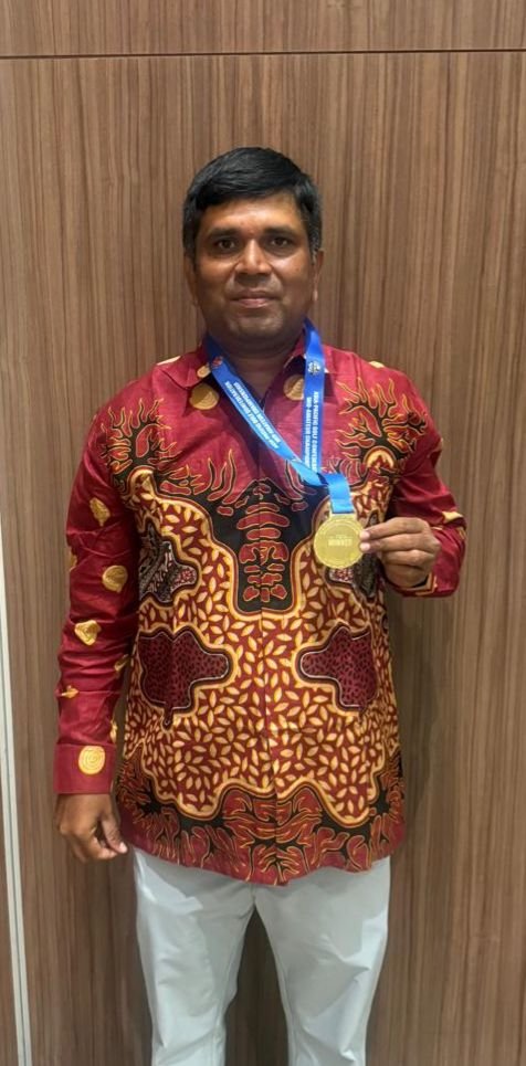 IN_Satavahana's tweet photo. Ramun Singh, MCPO II (LOG‑F&A), Navy Golf Team at INS Satavahana storms to GOLD at the Asia Pacific Golf Federation Mid‑Amateur Golf Championship 2026 in the 38 to 47 yrs age category. 
Representing India among eight nations at Indonesia from 23 to 26 Jun 26. His outstanding grit, skill and Navy spirit of excellence make the Service and Nation proud. 

Great performance—well played! ⛳🥇🇮🇳