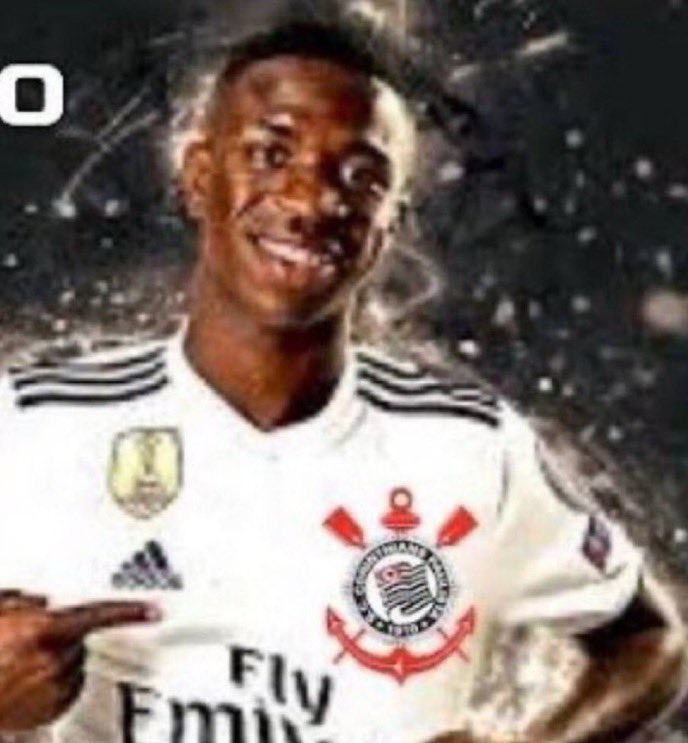 akar1ck's tweet photo. @tmreqzlal cria do terrao ensinando o pançudo como que joga uma copa https://t.co/bScc6Z1NQu