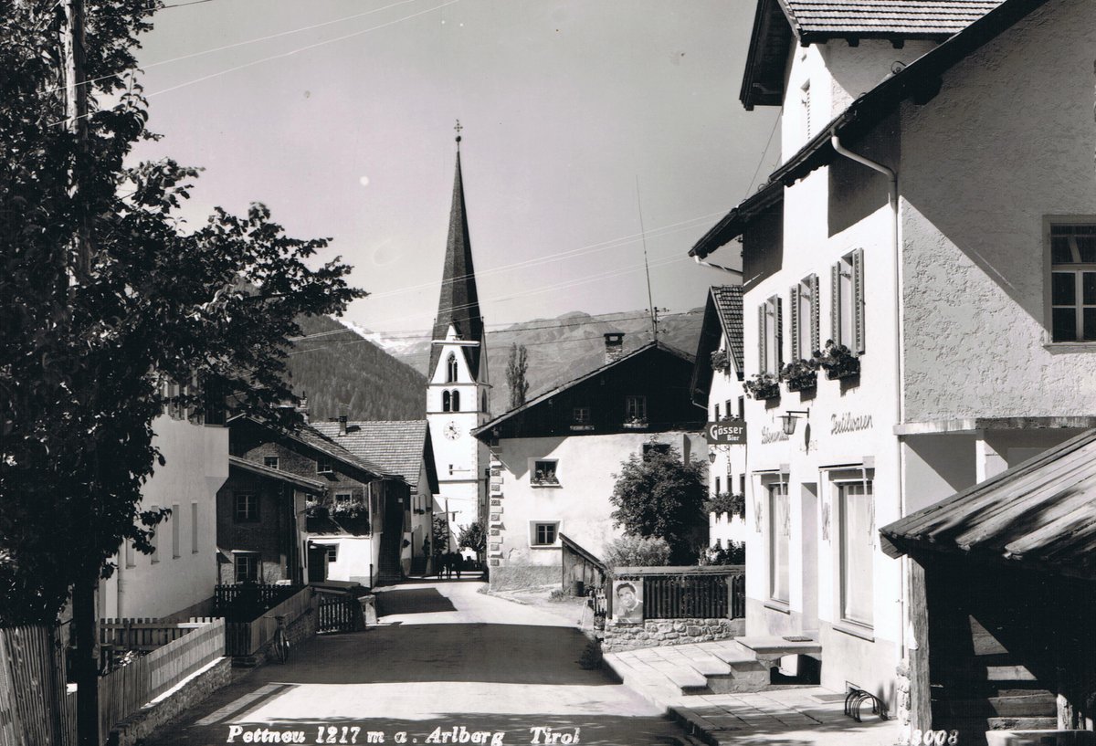 StantonReview's tweet photo. #VintageFriday ☀️
A look back at summer days in the St. Anton am Arlberg region ... 😍
📷 (c) Gemeinde St. Anton am Arlberg
#stantonamarlberg
#stanton #pettneuamarlberg #inTirol #vintage https://t.co/L6m63y6y55
