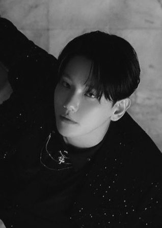 candybaek506's tweet photo. 사랑히는 백현시🤍🖤 https://t.co/IgLrXh2oEb