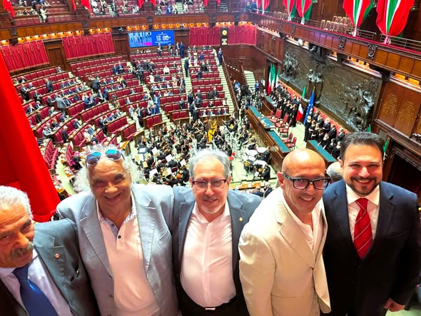 Cardono37568's tweet photo. PSDI - Partito Socialista Democratico Italiano si trova presso Camera dei Deputati-Palazzo Montecitorio.
https://t.co/UWswhcEMvp https://t.co/cyDO3y5Fl1