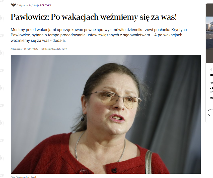 Vojtekus's tweet photo. Stanowski wiedział, co robi, zabierając na pokład Słowika. Wiedział, że ten ma w środowisku dziennikarskim dobrą opinię i dobrych kumpli, ma kto za nim stanąć niezależnie od okoliczności. Tekst Słowika od początku zawierał czerwone flagi, wzorowo wpisując się w stereotyp eltarnej, zepsutej PO, korzystającej z przywilejów władzy. Cudownie wystawiona piłka prawicowym nihilistom, którzy, jak należało się spodziewać, natychmiast rozpętali wokół sprawy dziką kampanię nienawiści. I to akurat nie jest żadnym zaskoczeniem, to środowisko jest moralnie upadłe, na trupach robili politykę od lat i łatwo z tego nie zrezygnują. Dziwić mogłoby jedynie to, jak gładko w narrację o saloniku VIP weszły inne, nie kojarzone z prawicowymi degenaratami media. Od razu uruchomiły się mechanizmy znane sprzed 2015 roku, kiedy na słowo "afera" TVN i s-ka dostawały małpiego rozumu i tyodniami mieliły tematy o ciężarze gatunkowym zegarka Nowaka. Media poczuły krew i nawet fakt, że publicystyczny wykwit autora tekstu nie znalazł jakiegokolwiek potwierdzenia w faktach, a sam autor nie potrafił i nie chciał go porzeć dowodami, niczego nie zmienił. Niepoparty niczym, poza słowami w patostreamerskim programie zarzut mordowania pacjentów szpitala praktycznie "zabił" wiarygodność sygnalisty, który jak się okazało, jest postacią, która sama mogłaby być bohaterem kilku afer, co nie przeszkodziło autorowi tekstu kierować zarzutów i żadąń dymisji pod adresem prezydenta Warszawy, a mediom głównego nurtu debatować nt. rzekomej afery, jak gdyby fakty przestały się w tej sprawie zupełnie liczyć.

Tak, drodzy dziennikarze, my jesteśmy nieobiektywni i mamy do tego prawo. Obiektywne relacjonowanie rzeczywistości to wasz obowiazek, ale nie wywiązujecie się z niego tylko dlatego, że opisujecie afery obecnej władzy, które sami sobie wymyśliliście, a następnie otaczacie autora nieuczciwego tekstu kordonem bezpieczeństwa, wbijacie w środek kręgu flagę z napisem "wolność mediów" i bronicie czegoś nie do obrony w imię solidarności zawodowej. Te histeryczne gesty zachowajcie na później, gdy faktyczni beneficjenci waszych solidarnych wysiłków by osłabić wiarygodność polskich mediów zdobędą upragnioną władzę i wreszcie zrobią to, na co nie mieli kiedyś odwagi, a co zapowiedziała wtedy posłanka Pawłowicz. Będziemy te interesujace wydarzenia obserwowali z bezpiecznej odległości. Solidarnie.