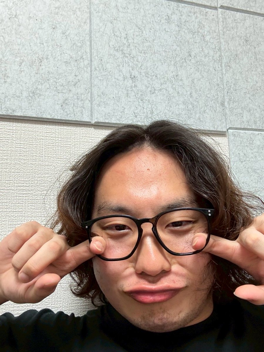 scs22live's tweet photo. 【演者紹介】
①佐々木クロスフェイス
②佐々木
③俺が本当のブスってやつを教えてやるよ https://t.co/r62tP1YcDw