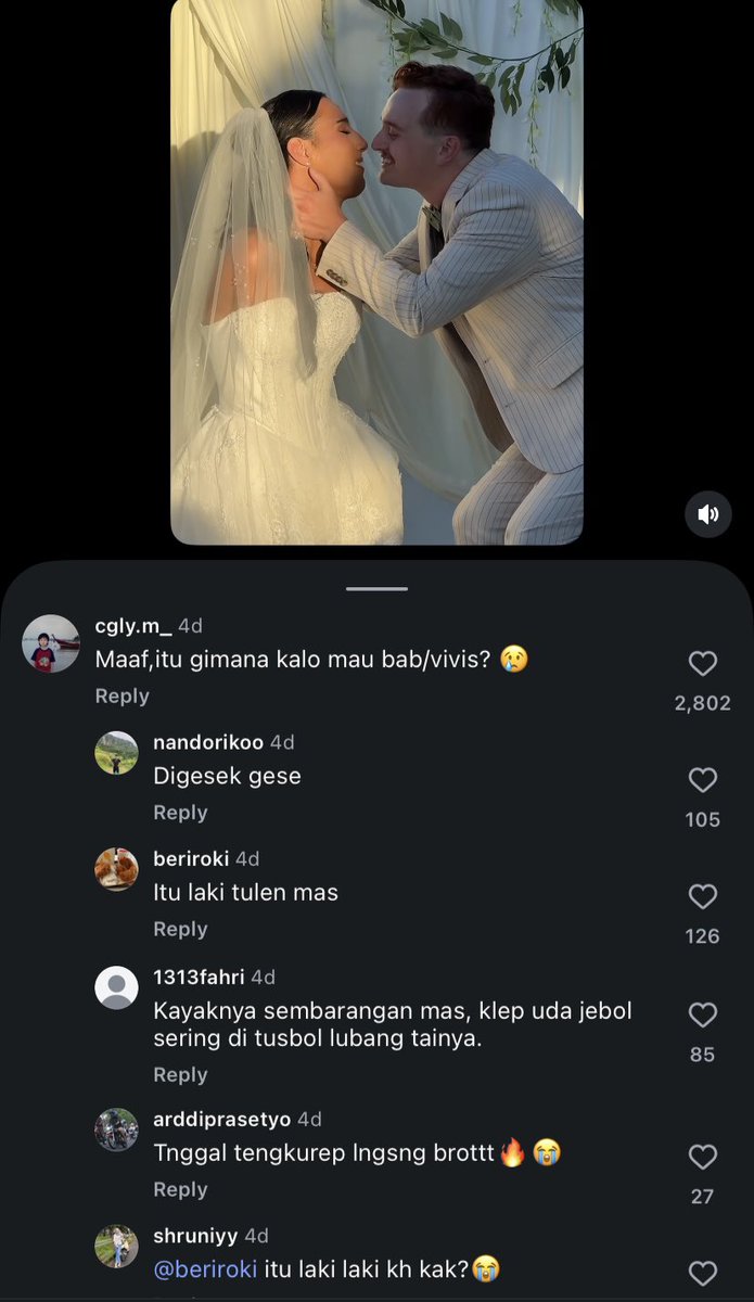shoeujo's tweet photo. another day another indogs being nasty to non indonesian queer people and being ableist part 837372877483

di mana bumi dipijak di situ langit dijunjung ndasmu https://t.co/PL5ybE67MT