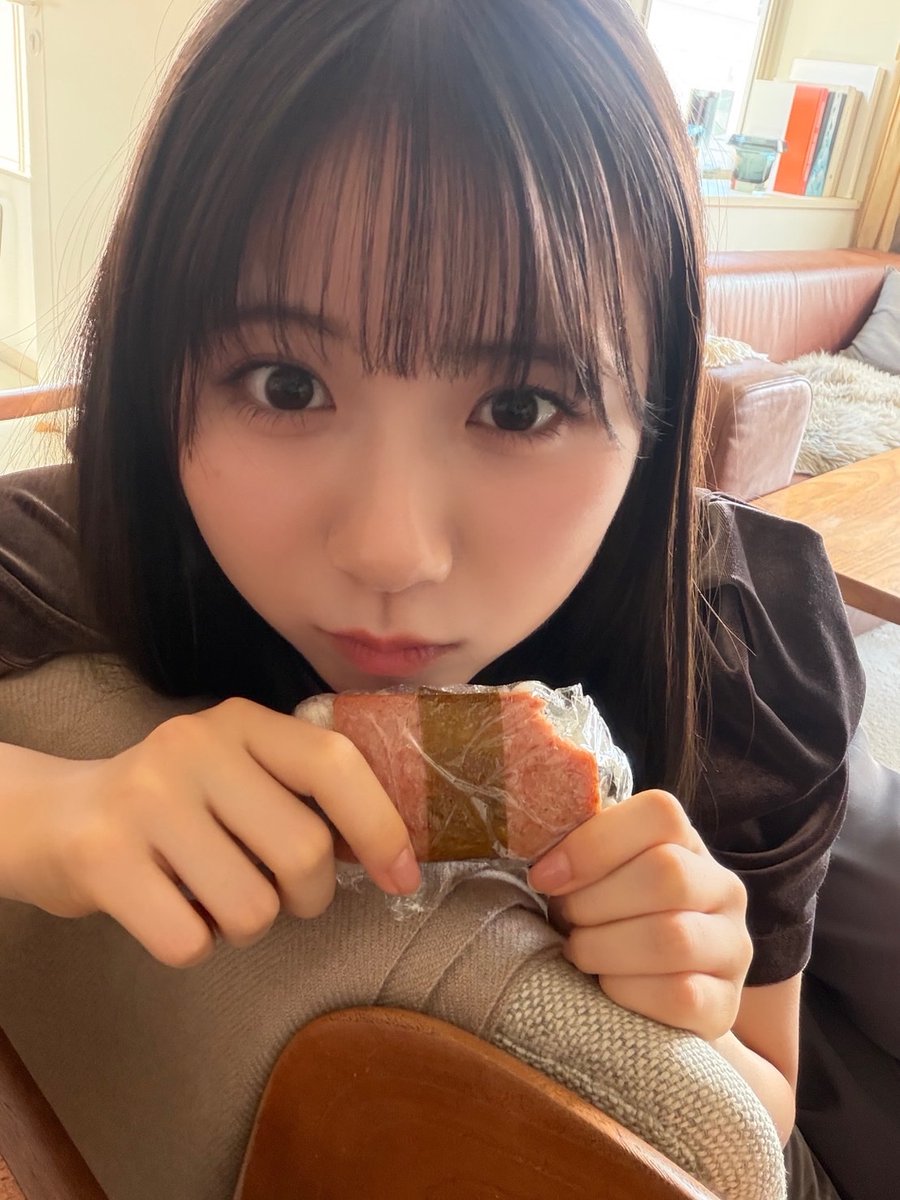 BOKUAOofficial's tweet photo. ＼雑誌情報📘📢／

本日発売✨
「B.L.T.８月号」に
#工藤唯愛 が掲載されています！

ぜひチェックしてください♪

#僕が見たかった青空 #僕青 https://t.co/AE0DbujfxP