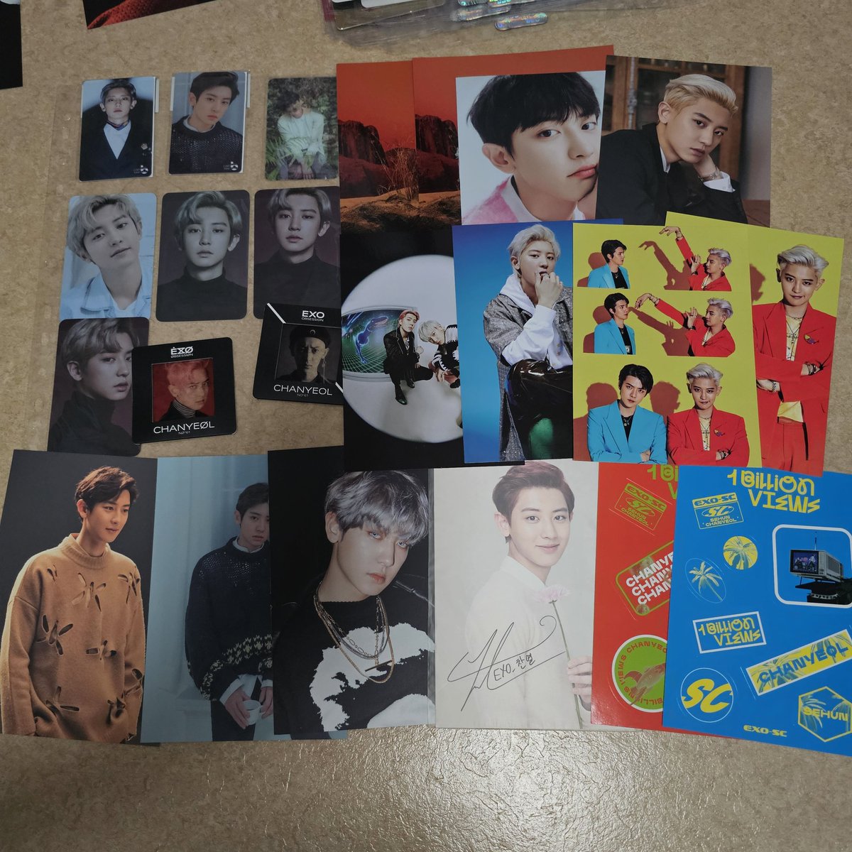 yangdo92456's tweet photo. 엑소 찬열 포토카드 엽서
#EXO #CHANYEOL #EXOMD #EXOGOODS #엑소 #찬열 #엑소찬열  #찬열포카
[구성품]
포토카드 63장 x 5,000원
엽서 26장 x 1,000원
포스터 4장x5,000원

[가격]
일괄 361,000원 > 350,000원(협의 가능)

[거래 방법]
직거래 : 평일 선릉역 부근(역삼 센터필드)

택배 : 3,000원 https://t.co/WzWm0YuFmi