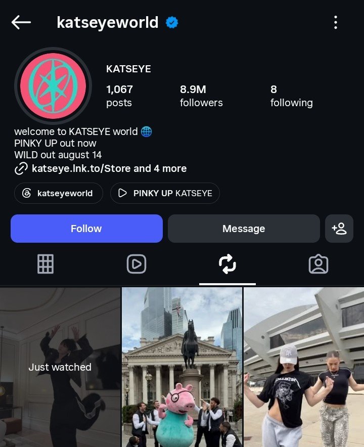 JJKHypeFeed's tweet photo. KATSEYE’s member ‘Megan’ &amp; LE SSERAFIM commented under #JUNGKOOK’s ‘ICONIC BY MISTAKE’ dance challenge video on Instagram!🔥

👱‍♀️: “🥹🙏🩷”
👥: “so iconic 💜✨”

Also KATSEYE official IG account reposted and LE SSERAFIM official IG account shared on story his video!🔥 https://t.co/bYF4JgPWKU