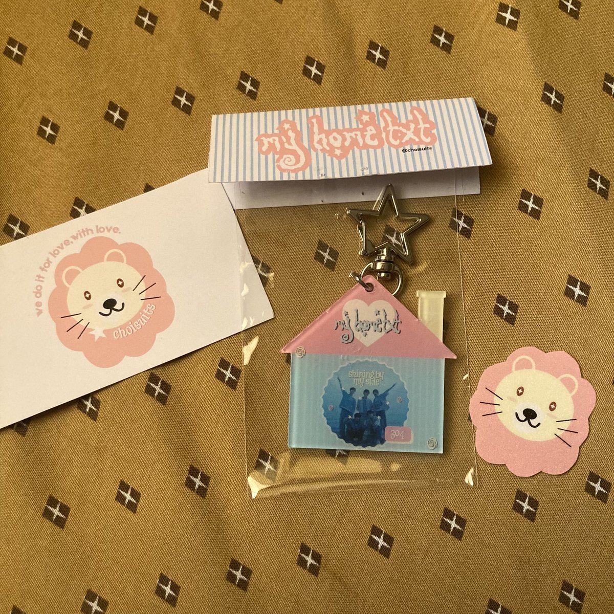 304berrys's tweet photo. another keyring na ilalagay sa bag 😇 
thank you po @choisuits >< ang cute din ng packaging heheh😁
#from_li #304hapeemail https://t.co/T1vTFTYjp6