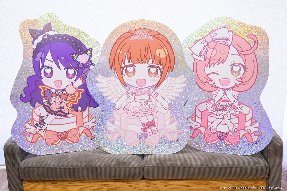 CHARAPPING1101's tweet photo. 💎お知らせ💎

『プリティーシリーズ×きゃらっぴん』の
発売を記念してスタンディパネルの展示を実施🎉

🎀展開場所：プリズムストーン🎀
あいら：東京駅店
みあ　：神戸店
なる　：横浜店
らぁら：名古屋店
ゆい　：大阪店
みらい：福岡店
まつり：仙台店

💎詳細はこちら💎
https://t.co/5hrXZA7Bd2

#プリティー15周年
＃きゃらっぴん