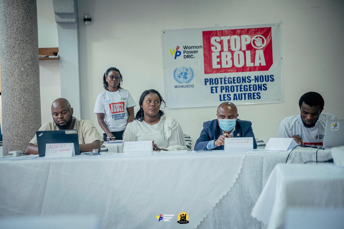 Racheamani's tweet photo. Il vaut mieux prévenir que guérir.
@womanpowerdrc réuni les responsables des Eglises et Blogueurs en ville de #Goma afin d'éclairer l'opinion sur la maladie à #VirusEbola pour limiter la transmission de la maladie.

La prévention est le meilleur moyen de rester en forme. https://t.co/RRZvvaEV3X