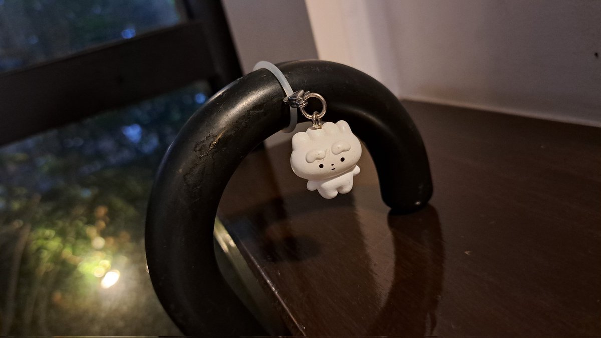 n0i2e's tweet photo. やなか珈琲さん。

本日のアイスコーヒーは【タンザニア】

やなか珈琲さんと言えば、ストロングな苦味が特徴的な印象で「今日はちょっと気合い入れたいなぁ」という日に飲む事が多かったのですが。
最近は、酸味や甘味を感じながら「ふぅ」と一息つけるような時間を楽しみに。

ビスコッティも美味。 https://t.co/uecXCt6gXT