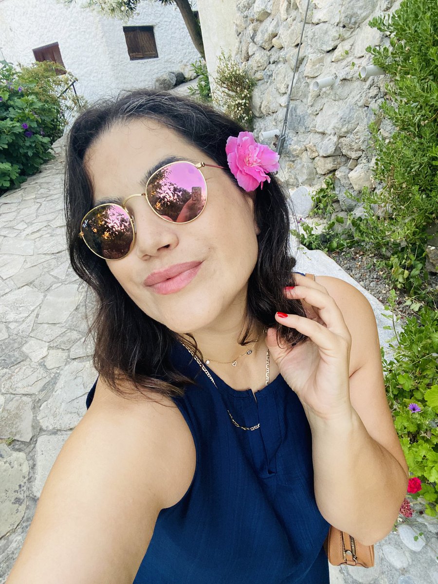 Neylankyncu's tweet photo. Hellü 🌺 https://t.co/FTBLthKZ4v