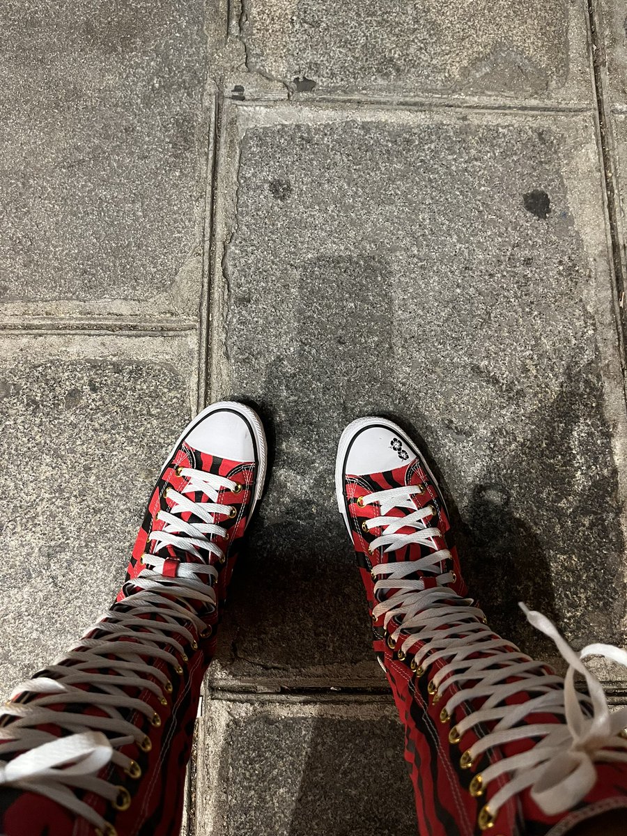 chlxrnd's tweet photo. younger me would be soooo hyped 😝 https://t.co/LU4CAoV9U8