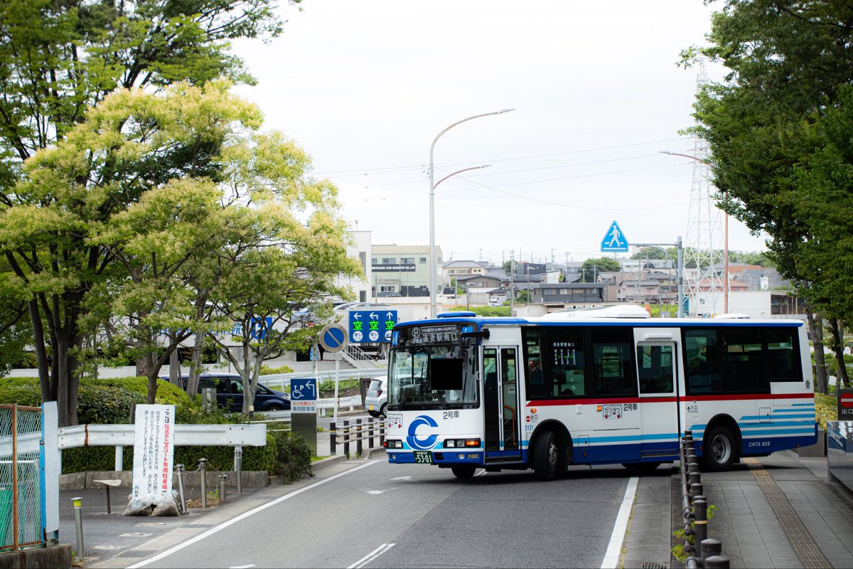 Gasaki_1530's tweet photo. 刈谷市・かりまる(逢妻線)
知多バス・3131(TKG-MK27FH) 13年式
▶︎元京王バス 51302

かりまる予備車として京王バスから移籍され代走として営業しました。
知多オリジナルカラーが刈谷市を営業するのはとても新鮮でした^^ https://t.co/oQQC39ei5e