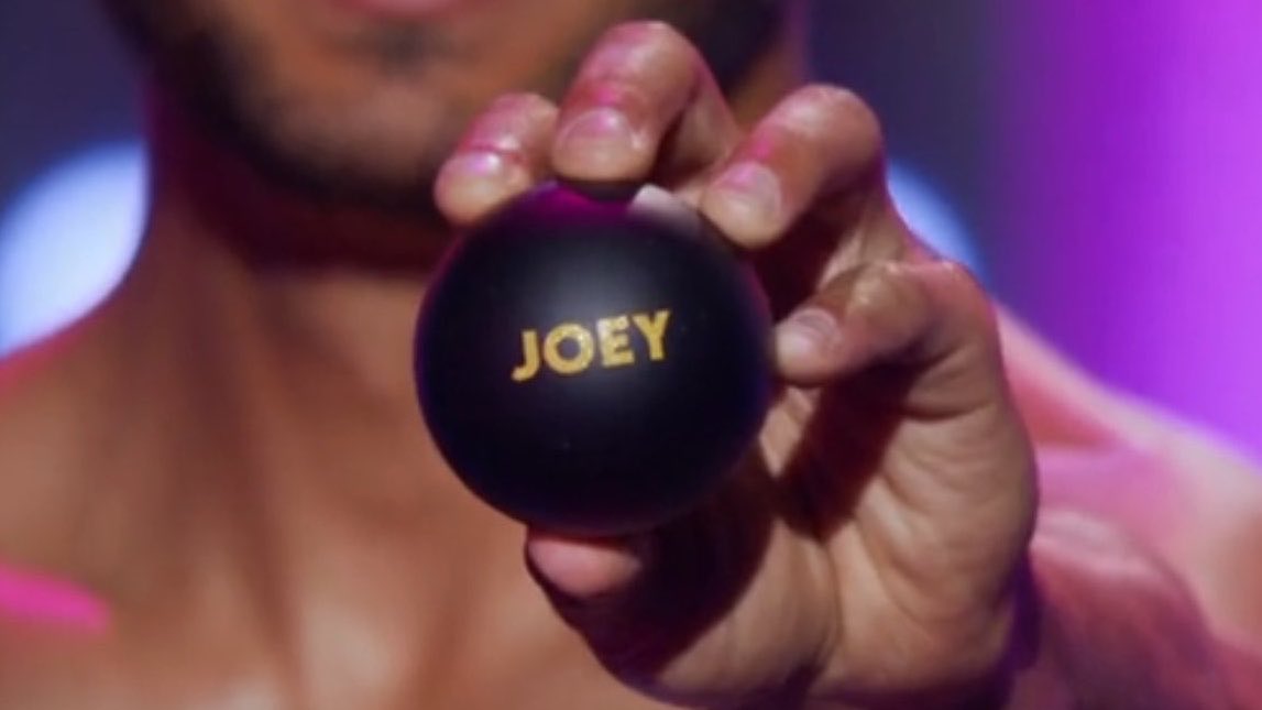 KINA2_2's tweet photo. Also why does Bracket 3 still get to have a wildcard pick if they’re already sending 3 girls in merge ? Glad for Joey but we can’t have a possibility of 4 girls from one bracket to make merge when the others only had 2
#DragRace #AllStars11 https://t.co/qFXE0wBdEU