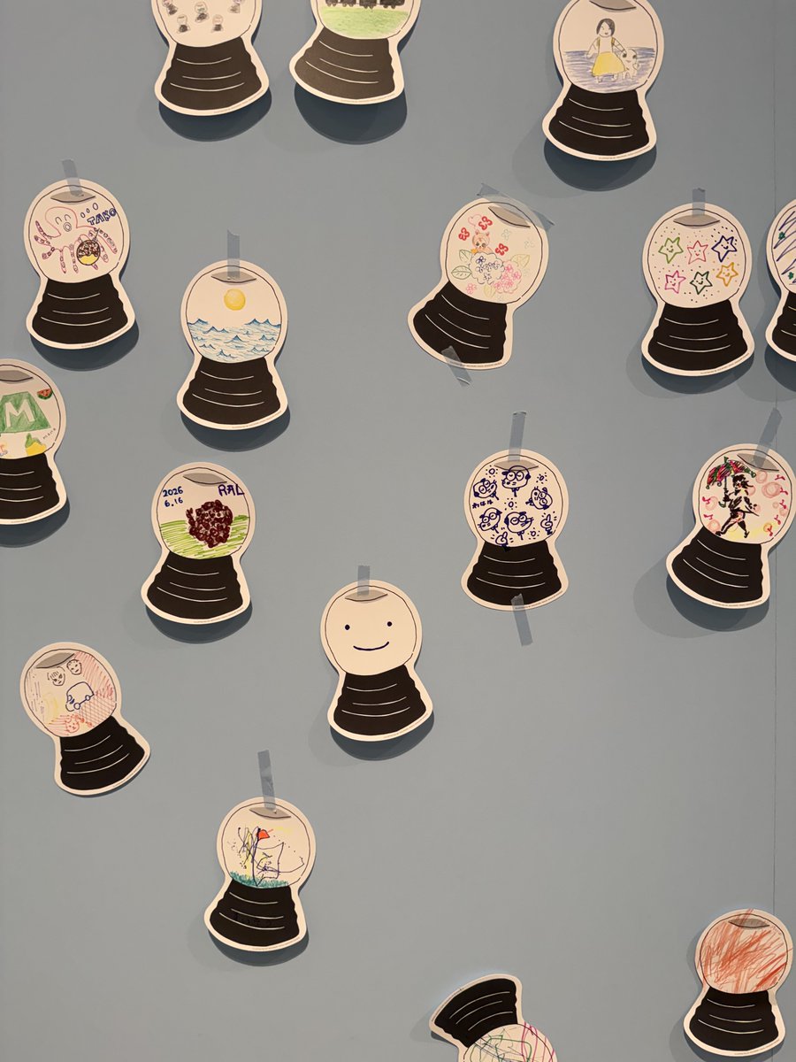 sarumeri's tweet photo. Play museumの安西水丸展。スノードームの中身を自由に描けるスペースがあって、みんなそれぞれで楽しかった。 https://t.co/FXSG8JUo0H