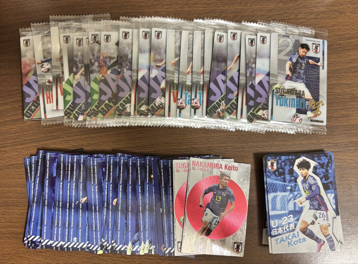 m_mo_a_s's tweet photo. サッカー日本代表　交換

譲)画像、2023EPOCH(上田以外)

求)板倉滉
ぷっちょR、過去ウエハースN
モバガチャ　アクキー、ステッカー、アクスタ、バッジ、時計

郵送、都内手渡し、10/1.5代表、他Jリーグの試合にてお取引希望です。

物によってはn:1可能です。
お気軽にお声掛けください。 https://t.co/Vhv77eMVxu