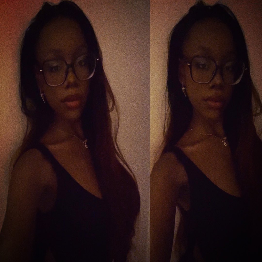 devverie's tweet photo. random asf https://t.co/dDXXXOCSLW