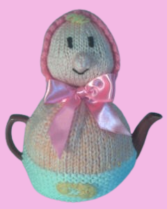 TeaCosyFolk's tweet photo. The Girl & Baby Tea Cosy is such a sweet little scene, a knitted snapshot of family life wrapped around the teapot. A cosy with heart and a story to tell. https://t.co/wnBBIoFqj2 #knit #knitting #knittersofinstagram #nevernotknitting #knitknitknit #loveknitting #knittinglove https://t.co/njH7SqTVUc