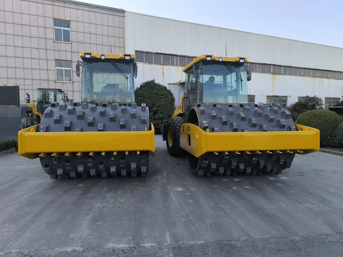 MandyHuang024's tweet photo. XCMG Single Drum Road Roller XS123
✅ Cummins Engine
✅ Fully Hydraulic
✅ Air-Conditioned Cabin
✅ Ready for Immediate Delivery

Perfect for road construction, mining, and earthmoving projects.

📩 Contact me for price, photos, and shipping details.
Whatsapp:+86 19838157661 https://t.co/QaIbIW3Cxt