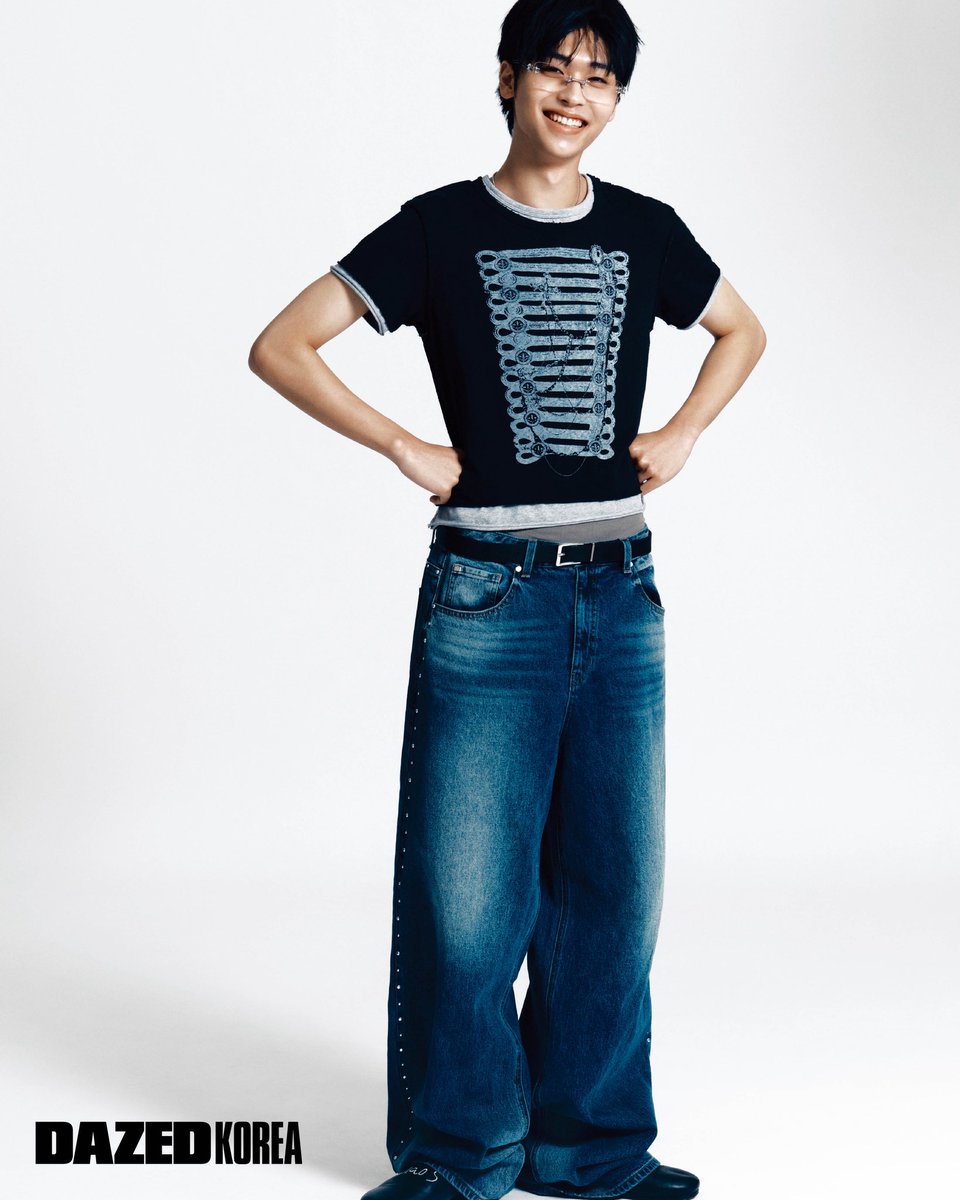 DazedKorea's tweet photo. 결국 사랑

바이섹슈얼 연애 리얼리티 〈스탠바이미> 속 여덟 명. 나를 사랑하고 너 를 사랑하는, 그야말로 사랑할 줄 아는 우리들의 이야기.

Eight people in the bisexual dating reality show ‹ Stand Bl Me>. A story of people who love themselves, love each other, and above all, know how to love.

Discover more in <DAZED> KOREA 2026 Summer Edition
#2 Issue.
