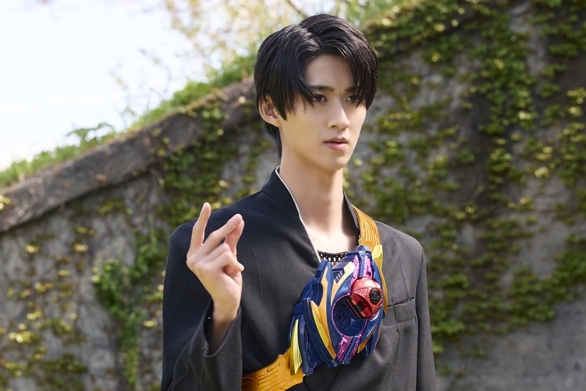 oricon's tweet photo. 映画『仮面ライダーゼッツ さよならのミッション』💤

谷中寿成Pが語る見どころはバイクアクション　バイク戦は本編60分のうち約8分　ノクス専用バイクも制作✨️

曽野舜太（M!LK）は剣術の所作を学んで撮影に‼️
https://t.co/uds9ZI413Y

#仮面ライダーゼッツ @toeiHERO_movie https://t.co/uFhm9rKFHA