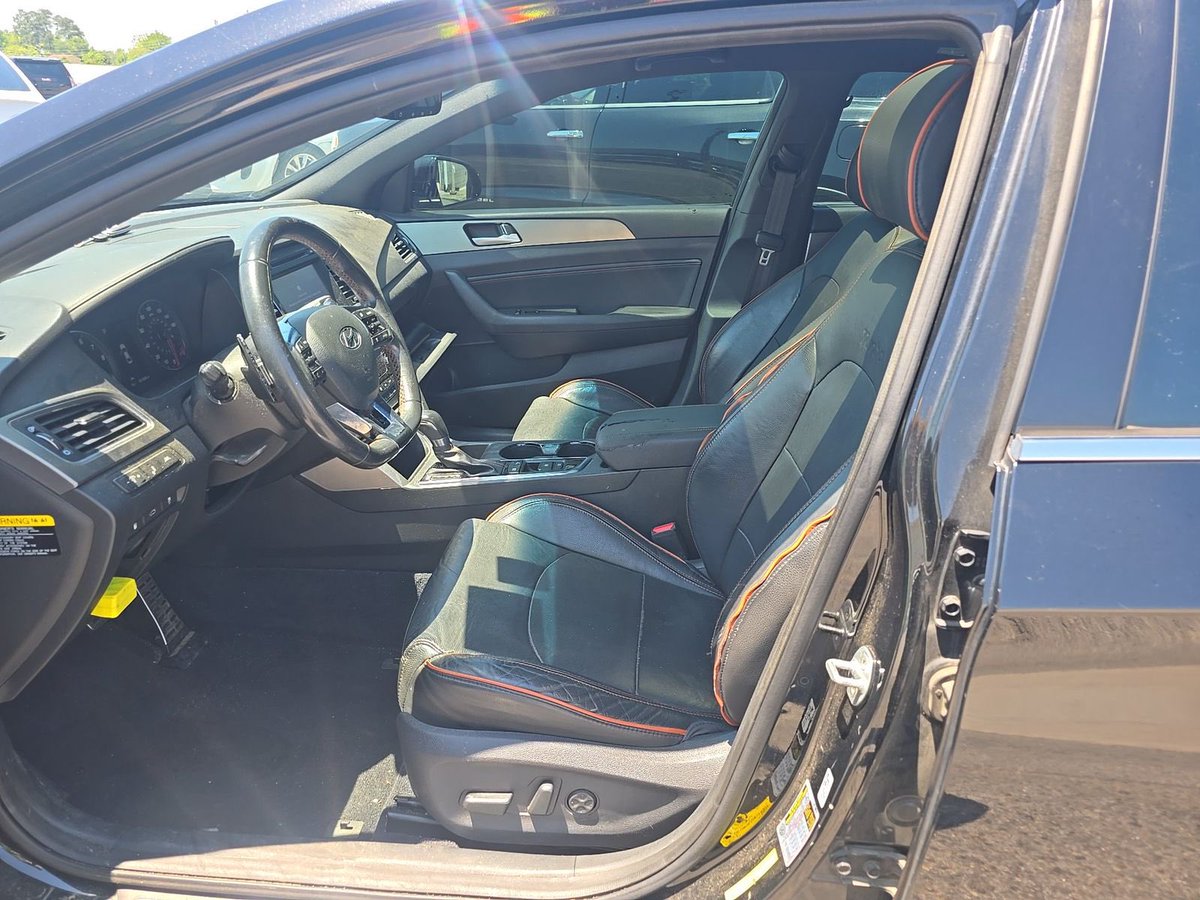 carlofty's tweet photo. This is the 2015 Hyundai Sonata 2.0T Limited

Black Exterior | Black Interior

How much would you pay for this? 🤔 https://t.co/OMuvy0Ck4s
