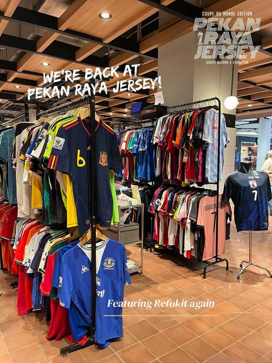 KITSIDE_ID's tweet photo. Hello, We Are Back At Pekan Raya Jersey!

jangan lupa mampir ya om.. Di PRJ edisi pildun kali ini banyak barang-barang yang ga kalah ketjeh dari sebelumnya. Penasaran? Gaskeunn

#jersey #fyp #rcjerseyori #fypシ゚ #fyppppppppppppppppppppppp #jersey4sale https://t.co/nI1xl6Ht0z