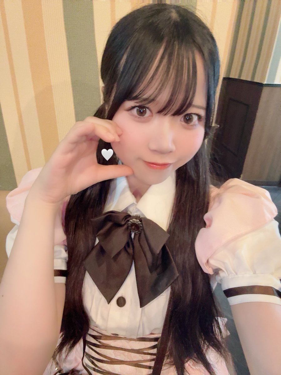 umi_roychoco's tweet photo. 雨に負けません！うみです！🤍 https://t.co/mbHgj4Eb2D