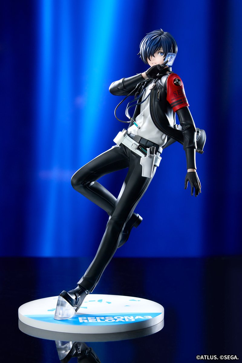 APEX_TOYS's tweet photo. 〓新品公开〓

出自游戏《女神异闻录３ Reload》中的「主人公」登场。【LIMEPIE系列 女神异闻录3 Reload 主人公】1/8比例手办即将开启预售。

从发丝间隙窥见的蓝色眼眸、缠绕于手臂的S.E.E.S.臂章、颈间的耳机，乃至音乐播放器，每一处细节都用心加以再现。快将这样的精致的他带回家吧。
#APEXTOYS #LIMEPIE #P3R #女神异闻录3 #ペルソナ3