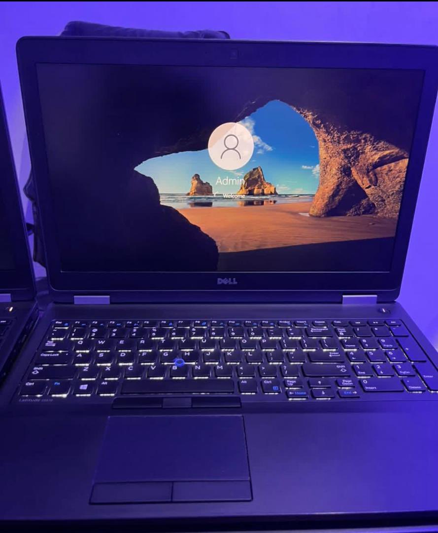 AnthonyE9065's tweet photo. Dell Laptop with Network Sim Card Slot
🏷️N220,0000🔥🔥🔥
🔳Brand :Dell 
🔳Model : Dell Latitude 5570
🔲Processor : Intel Core i5 @2.40Ghz 2.50Ghz 
4.90Ghz TurboCharged 
🔲RAM: 8GB RAM Upgradable to 16GB Ram 
Storage :500GB HDD upgradable to 1TB HDD 

🔷6th Gen

30days Warranty 💯 https://t.co/xMJ85L1D8z