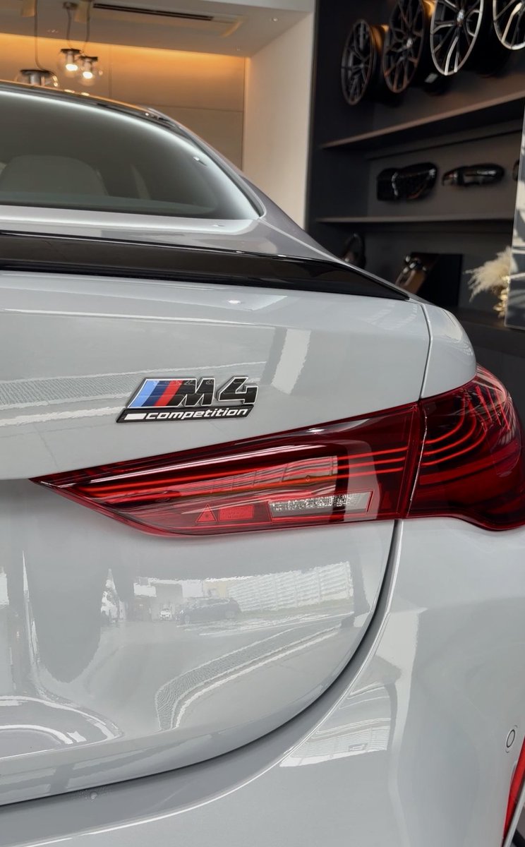 LipeRqly's tweet photo. BMW M4 competition LCIモデル納車されました〜🎉
今回は色々カスタムして長めに乗ります。

皆様よろしくお願いします😊 https://t.co/gDGWVJ56ye