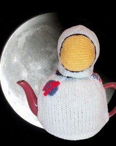 TeaCosyFolk's tweet photo. The Neil Armstrong Tea Cosy is ready for lift‑off, suited up and looking every bit the lunar legend. A brilliant knit for anyone who loves a bit of space‑age adventure with their brew. https://t.co/BxMU57QRbC #knit #knitting #nevernotknitting #loveknitting #moon #space https://t.co/O2AyyD6ofM