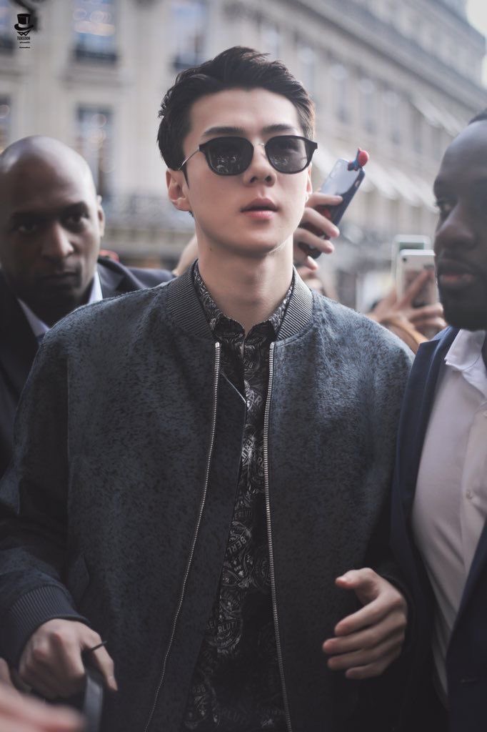 dilfyeol's tweet photo. lvmh biggest loss. https://t.co/ppJyb9f5qv
