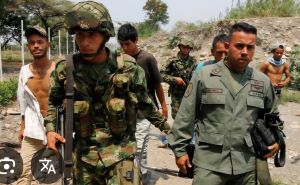 homeroboscan's tweet photo. Con razón 72 marines en 6 helicópteros se llevaron a Maduro y exterminaron a 32 cubanos y a unos 60 militares venezolanos que lo cuidaban, sin sufrir una solo baja... Con los terremotos quedó demostrado que Venezuela practicamente no tiene ejército...Hay más de 2.000 generales barrigones y parásitos, pero no hay soldados...La Fuerza Aérea desapareció...Solo pueden volar dos F-16 y los Surkhoi chatarra rusos que costaron 160 millones de dólares, jamás sirvieron para nada...En la Marina se robaron los millones para comprar fragatas a España y su barco emblema es el submarino "Carite", desecho de la Segunda Guerra Mundial, varado en Mamo...El ejército es un velorio de cuarteles vacíos y muchos caciques (generales) sin indios, y la Guardia Nacional fue diezmada y casi exterminada por Chávez, que la odiaba a muerte...Por eso casi no se ven militares ayudando a víctimas de los terremotos...Venezuela apenas tiene un ripio de Fuerza Armada...La acabaron y prostituyeron los cubanos y chavistas.