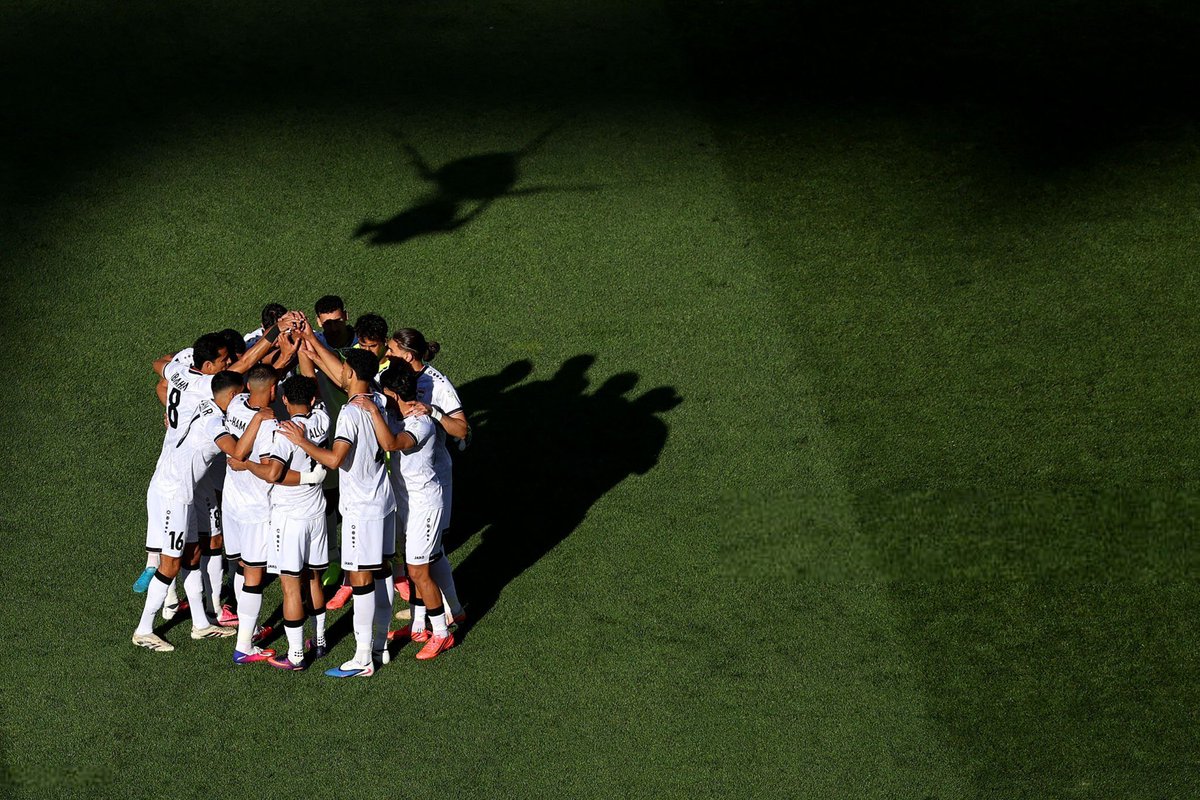 e86oo's tweet photo. تقريباً 3 ساعات عن المباراة 🇮🇶 vs 🇸🇳
أسود الرافدين على موعد مع تحقيق إنجاز مهم، التعادل أو الفوز أمام السنغال يعني الحصول على نقاط تبقى في ذاكرة كأس العالم.
اللهم منك التوفيق. 🙏🏻🇮🇶❤️ https://t.co/8xI2ZDBWtM