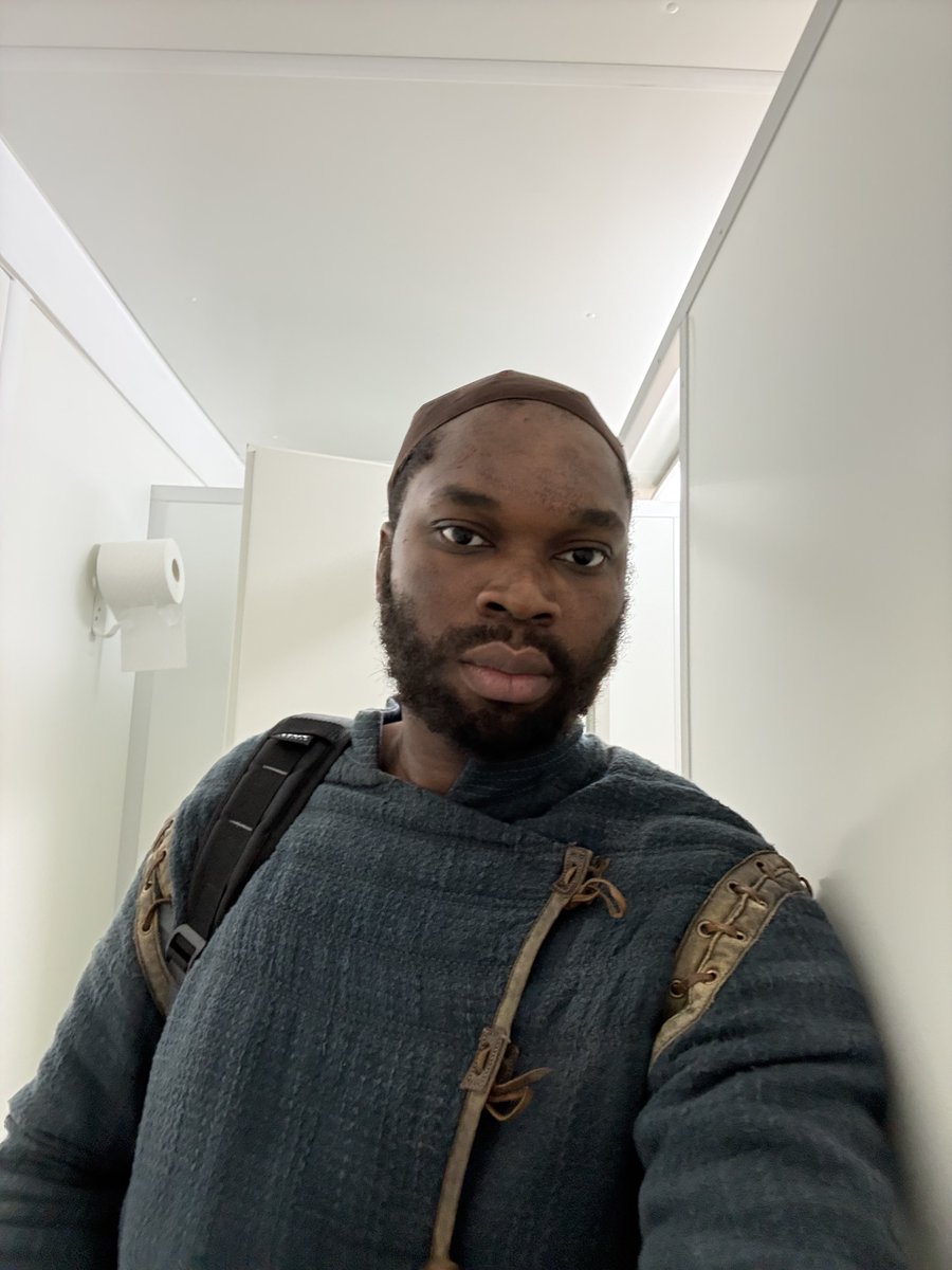 OfficialEnam's tweet photo. I wasn't lying 😂😭😅 #SideQuest last summer on HOTD https://t.co/TZCGvmpdub