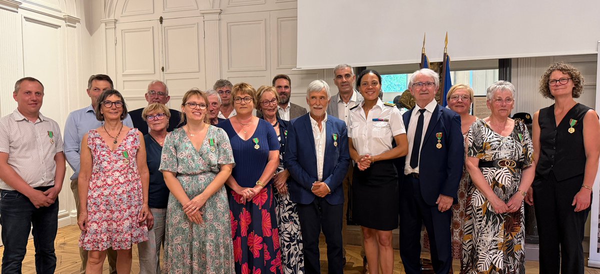 Image de Préfète de la Mayenne - #Agriculture #MériteAgricole🌾

[25/06] Lors de la cérémonie de remise des insignes de l’Ordre du Mé