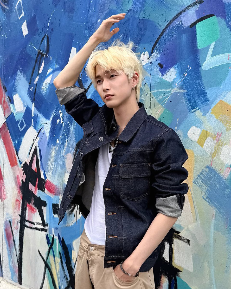 xngpics's tweet photo. he's looking extra good lately https://t.co/ccGDP4JSRS