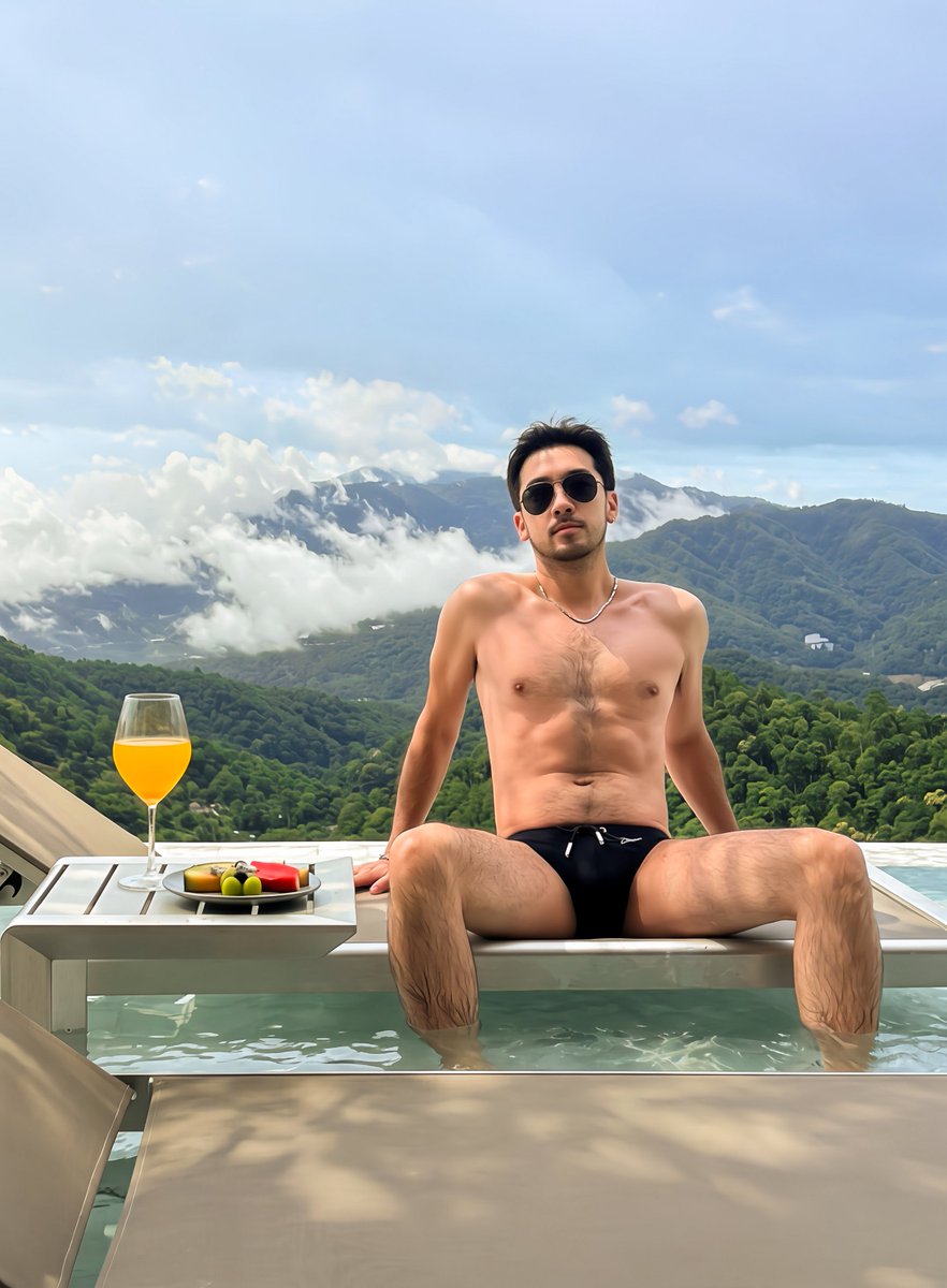 tungbeer's tweet photo. Where the pool meets the peak !
#iBeerAtArbKhao #ArbKhao #ChiangMai #iBeerOnVacation #TripperSnap https://t.co/Q08rnGIAnc