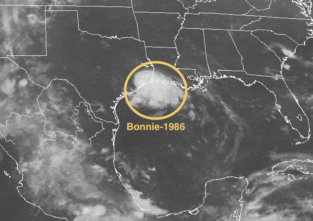 TexasTropics's tweet photo. 40th anniversary of Hurricane #Bonnie, the last hurricane to make TX landfall in June and the only hurricane to strike Texas in an El Niño year (since 1950). #OTD #WxHistory #TXwx https://t.co/NtFHS38MKI